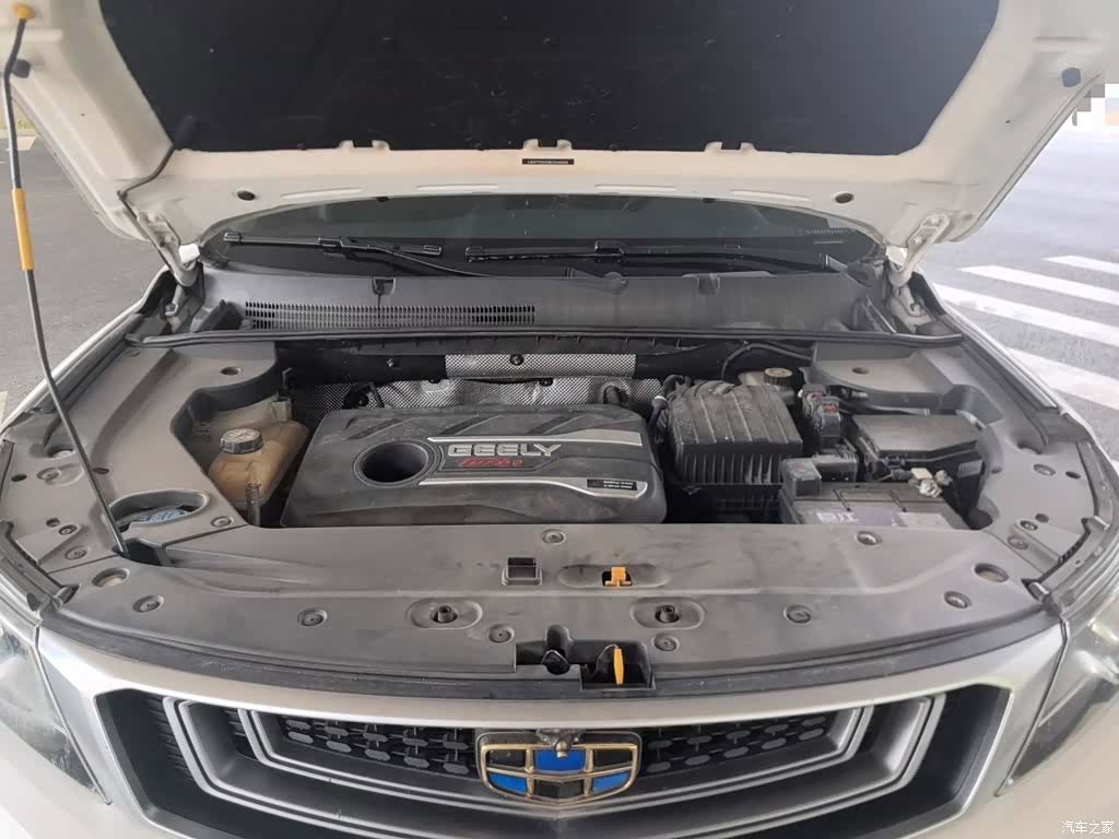 Geely X6, 2019 11