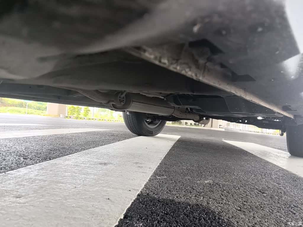 Geely X6, 2019 19