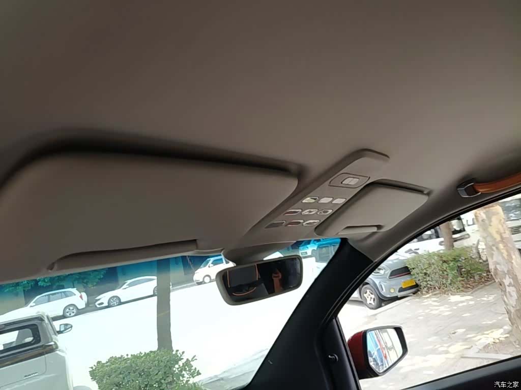 Wuling E100, 2019 18