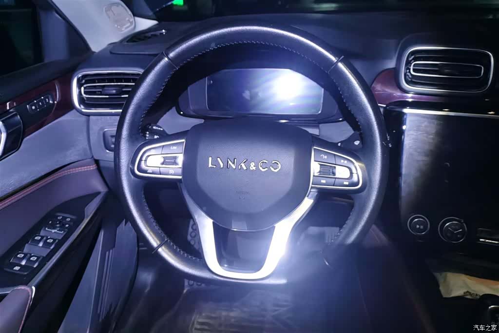 Lynk & Co 01, 2020 15