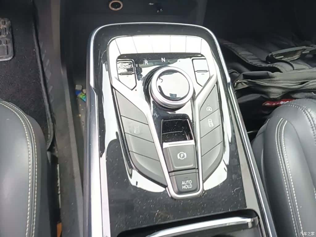 Maxus G20, 2022 14