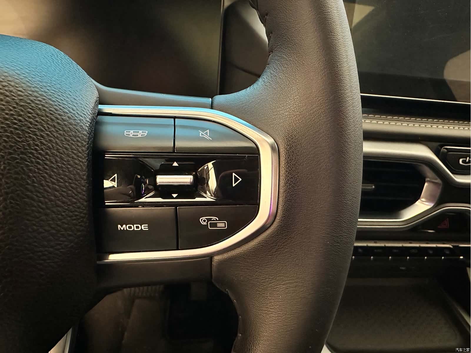 Geely Haoyue, 2021 24