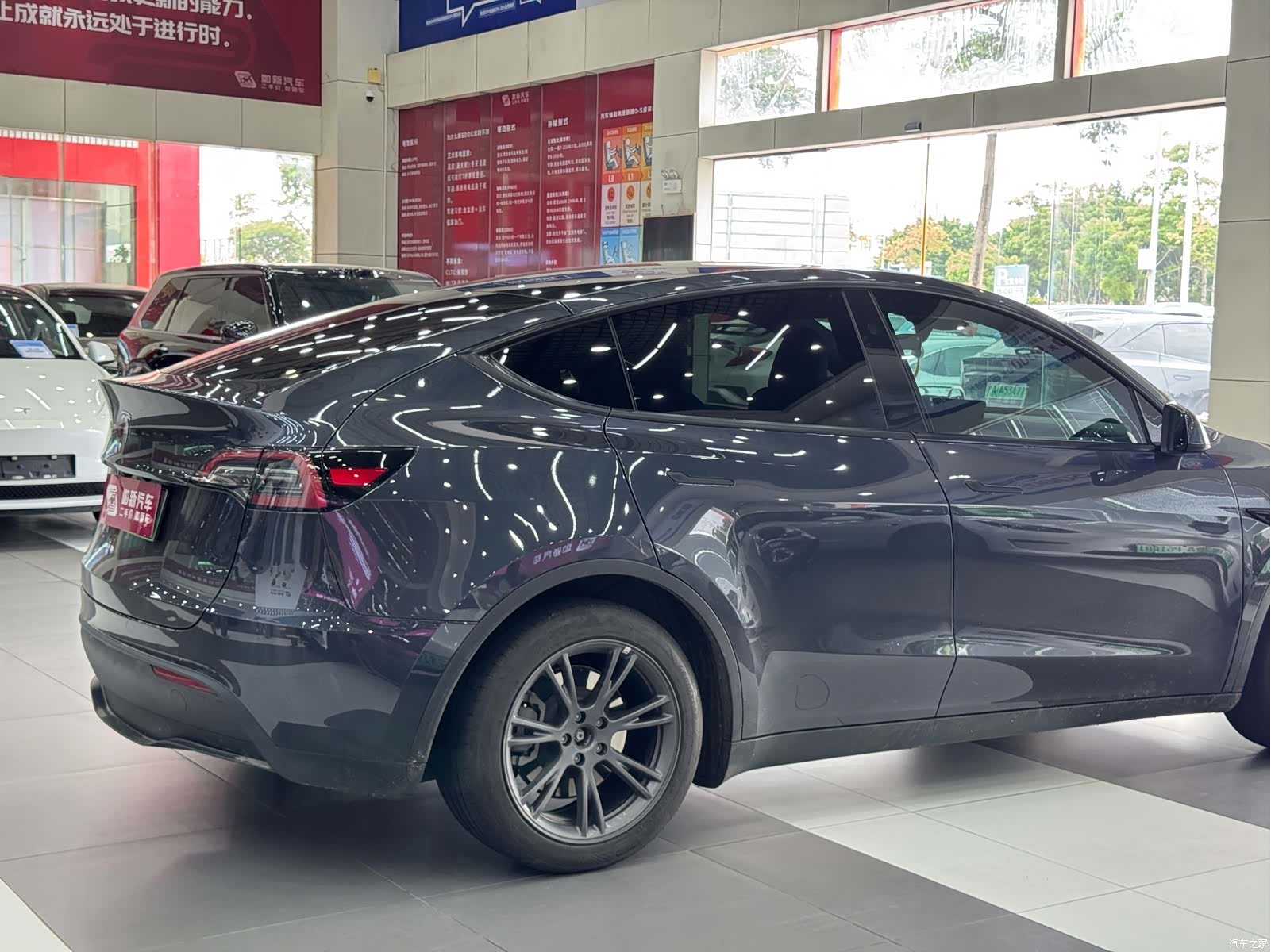 Tesla Model Y, 2025 6