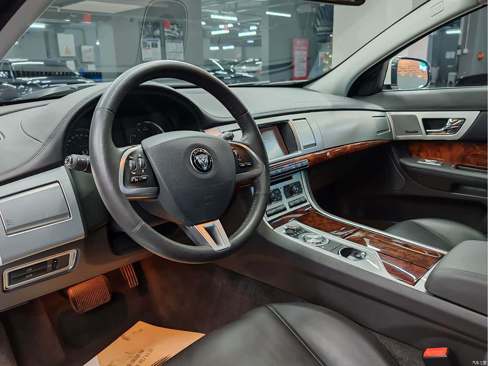 Jaguar XF, 2015 23