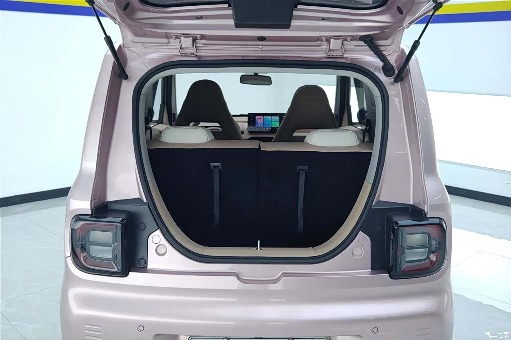 Geely Panda, 2023 4