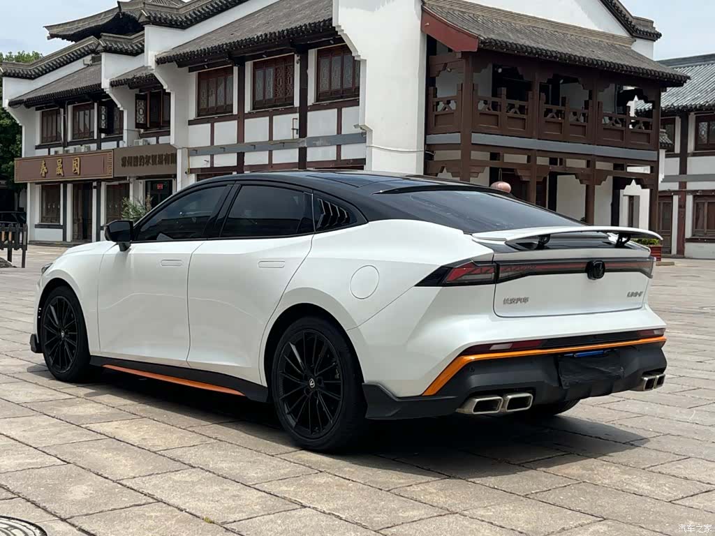 Changan UNI-V, 2024 3
