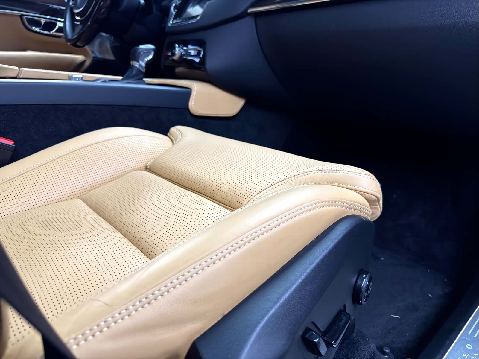 Volvo XC90, 2016 13