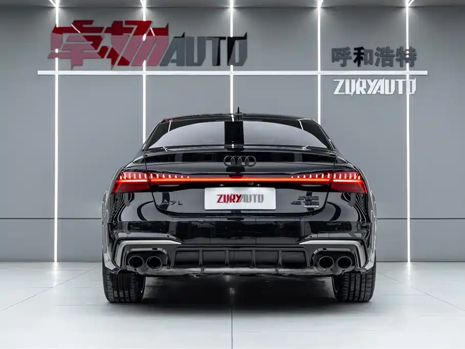 Audi A7L