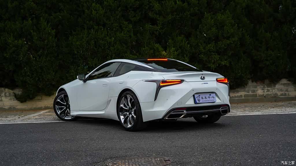 Lexus LC, 2018 все фото