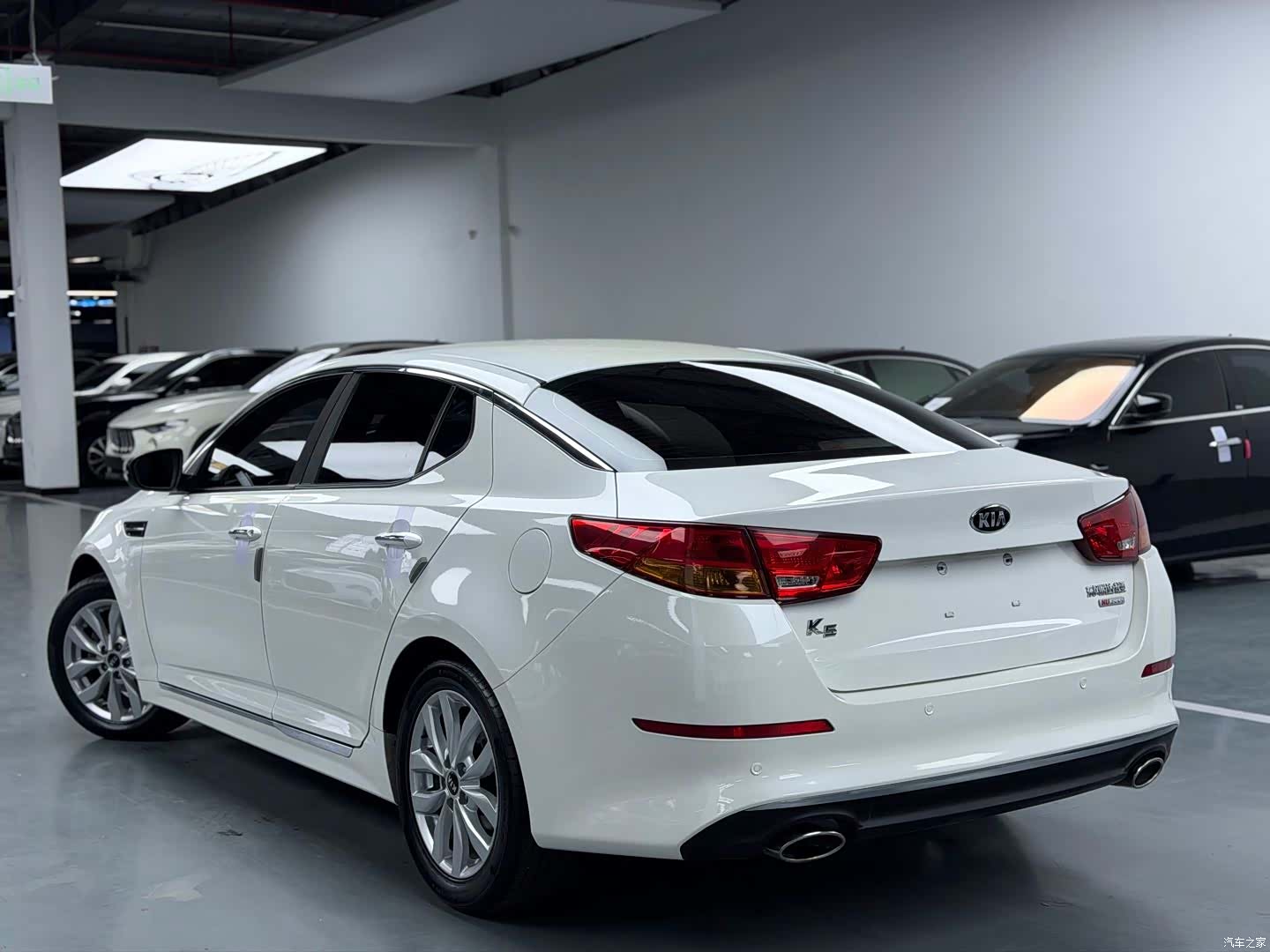 Kia K5, 2014 10