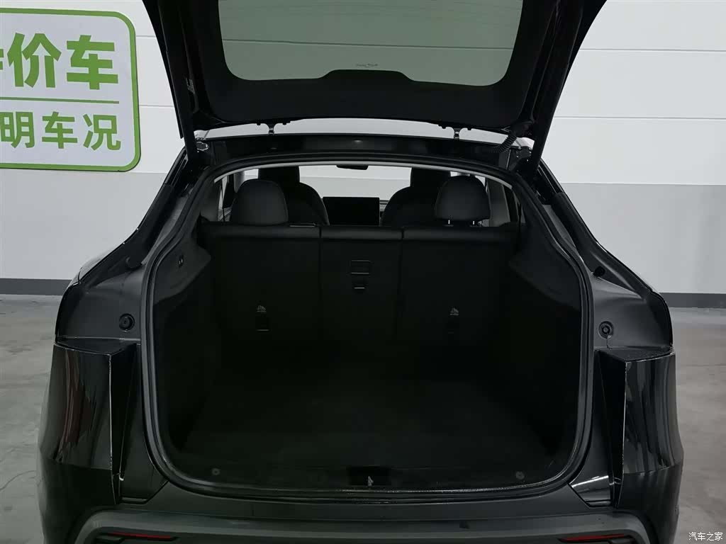 Tesla Model Y, 2025 16
