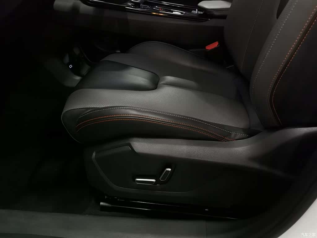 Geely Boyue, 2024 20