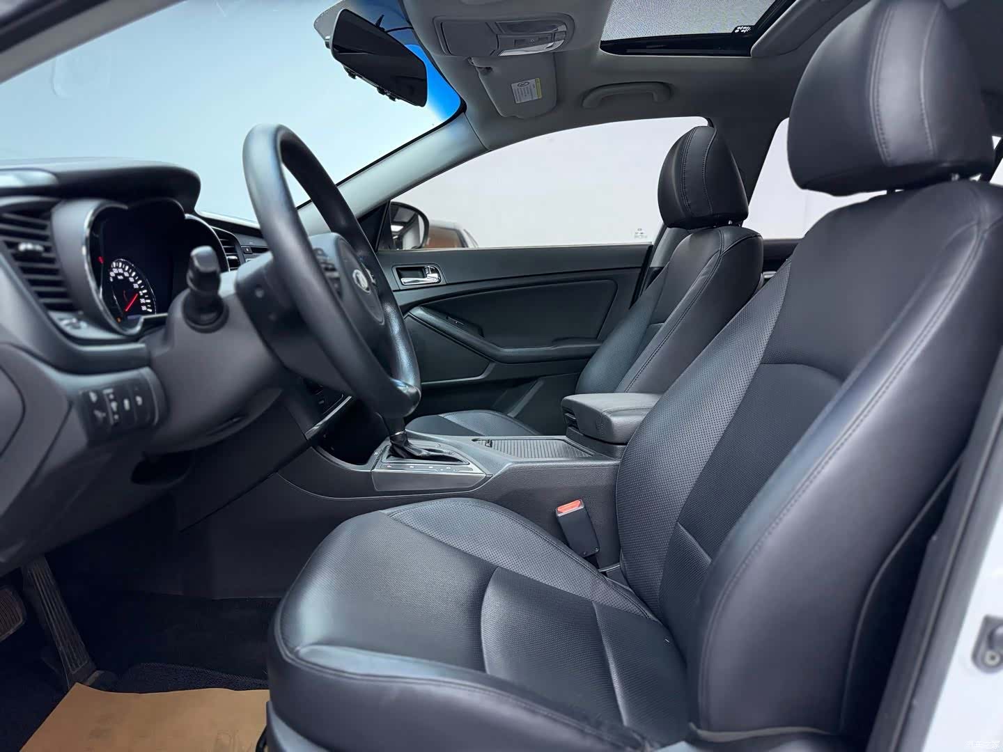Kia K5, 2014 4
