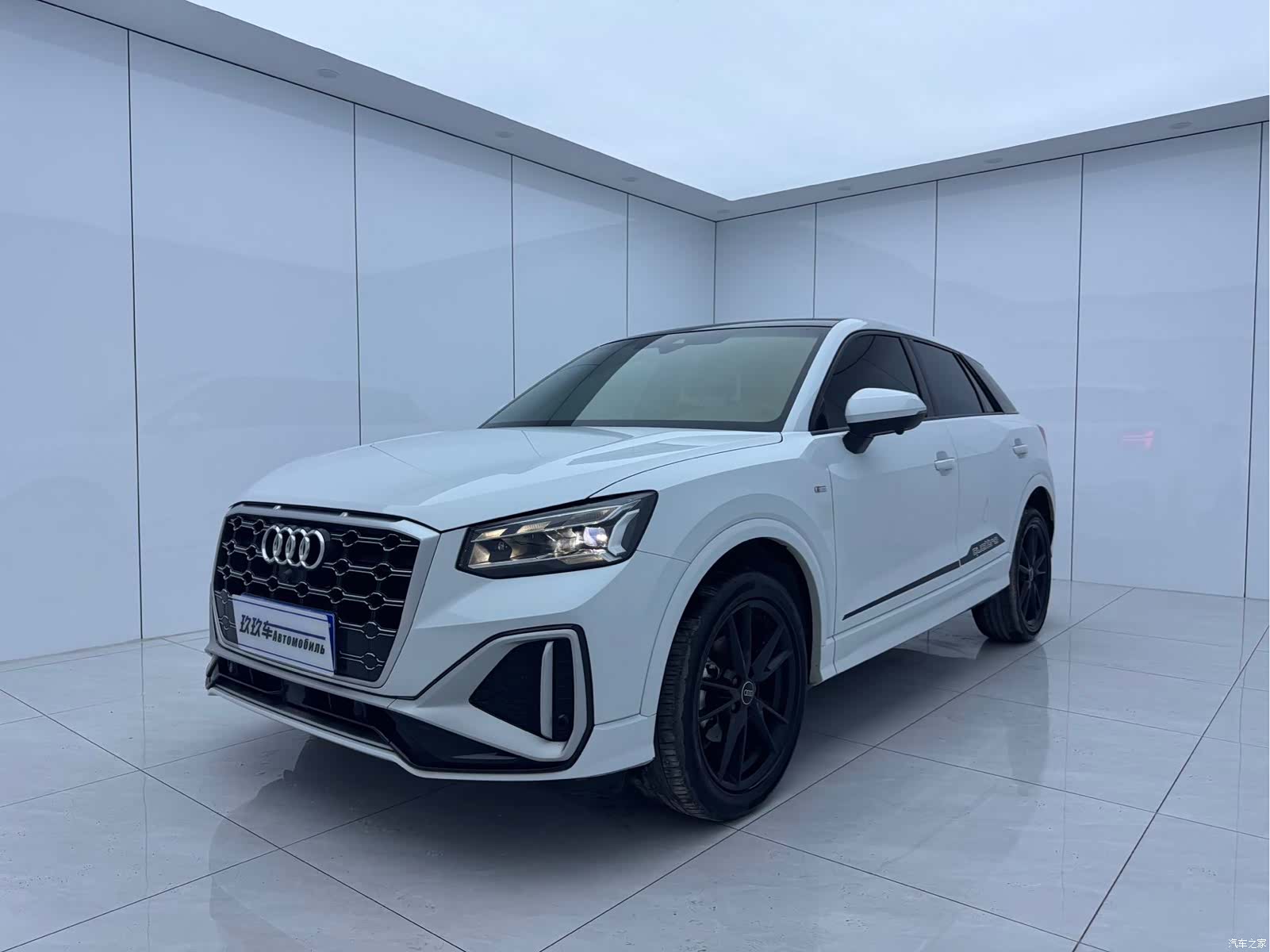 Audi Q2L, 2022 1