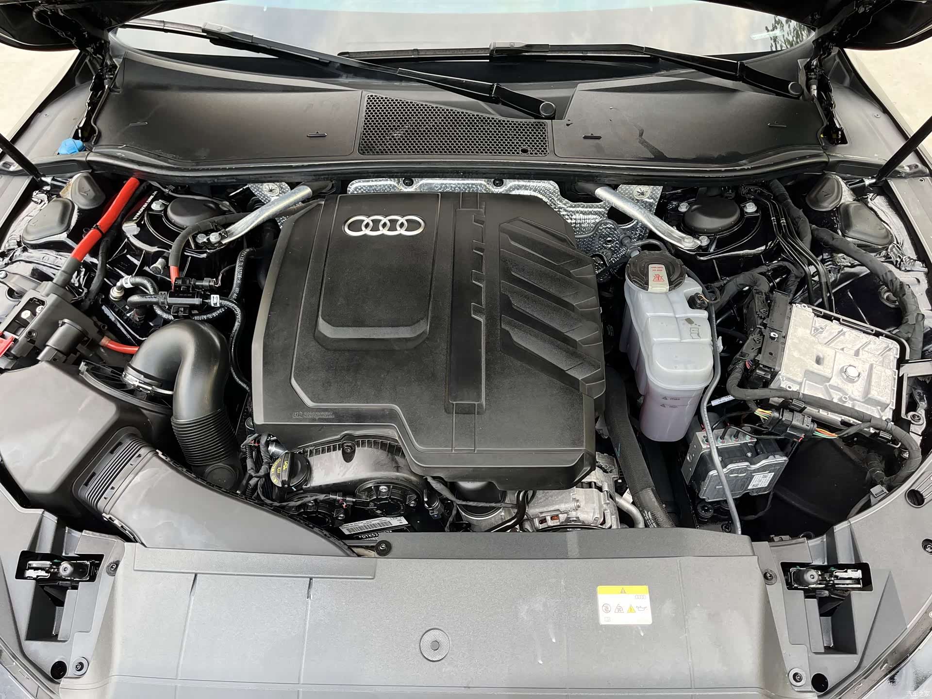 Audi A7L, 2024 17