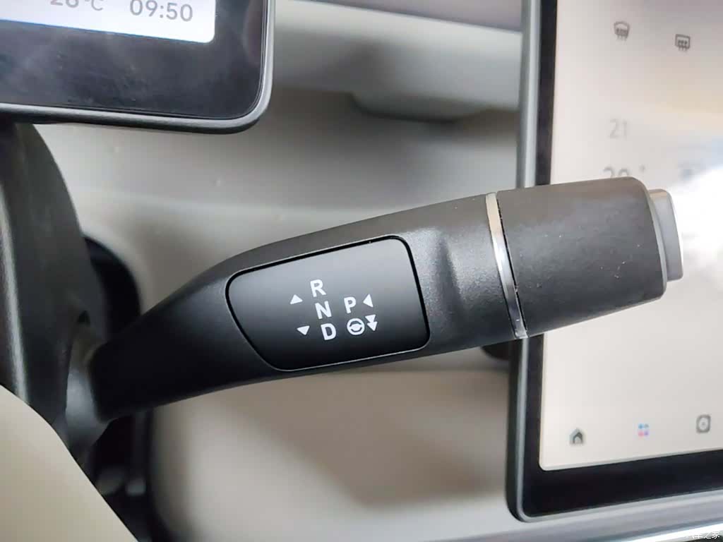 Leapmotor B01, 2025 14