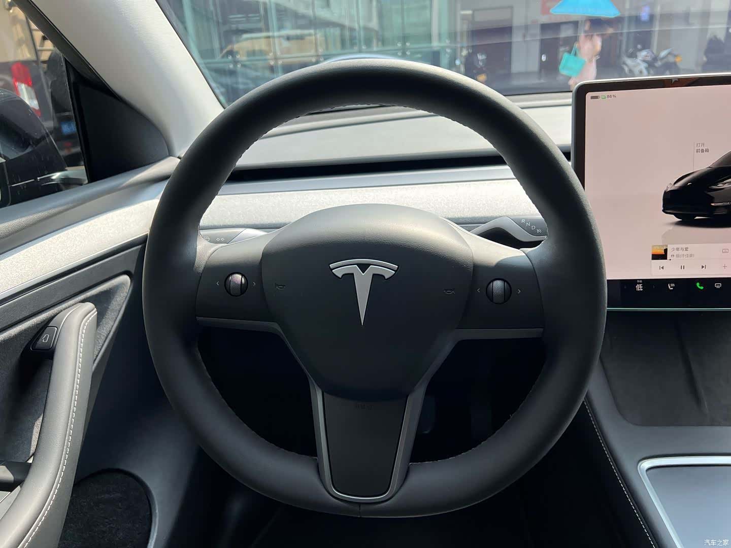Tesla Model Y, 2023 12