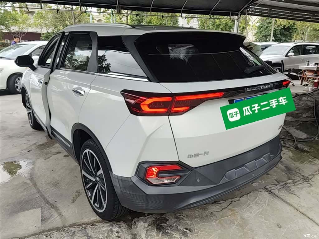 Bestune T77, 2019 все фото