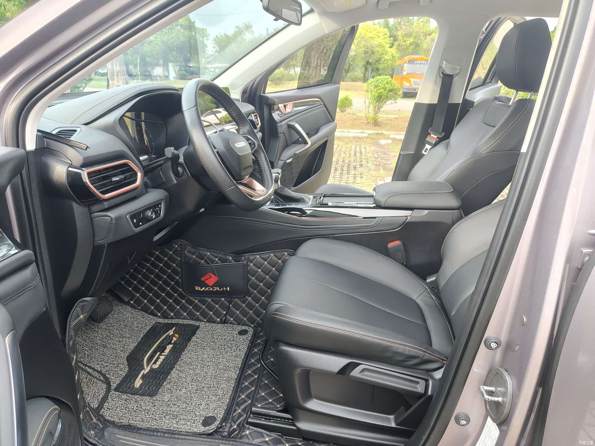 Wuling RS-5, 2019 16
