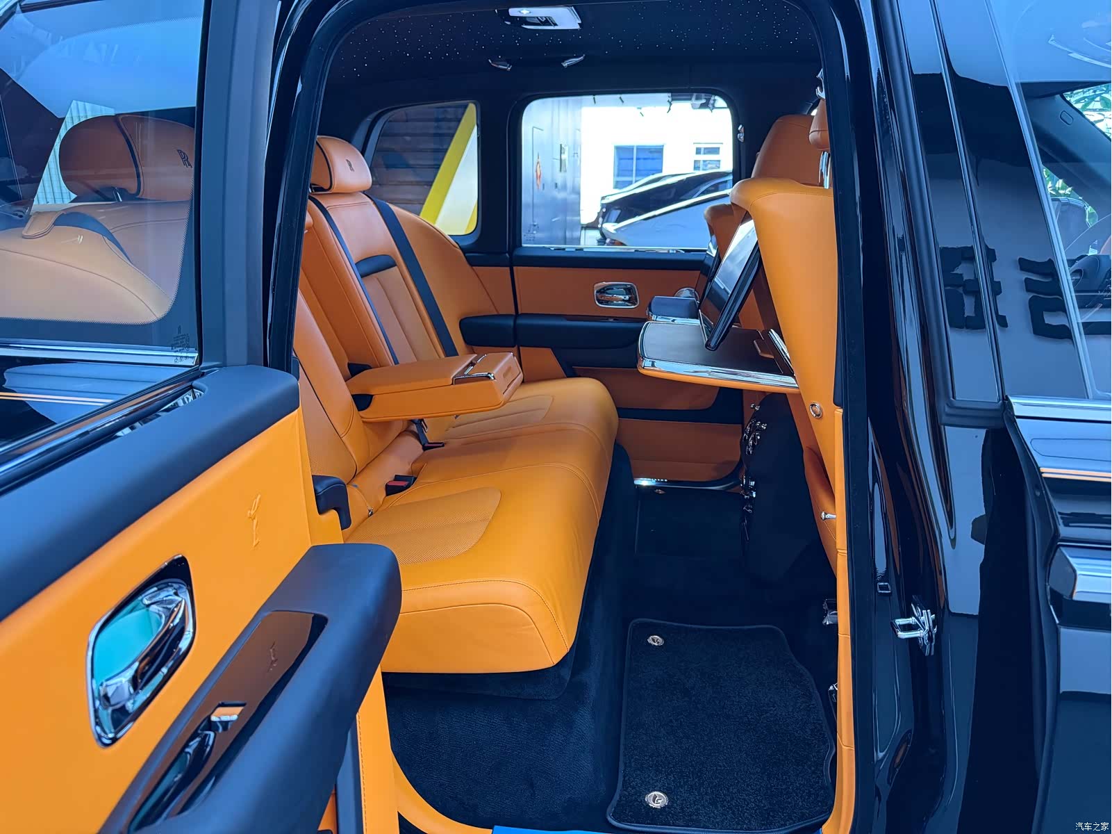 Rolls-Royce Cullinan, 2024 11