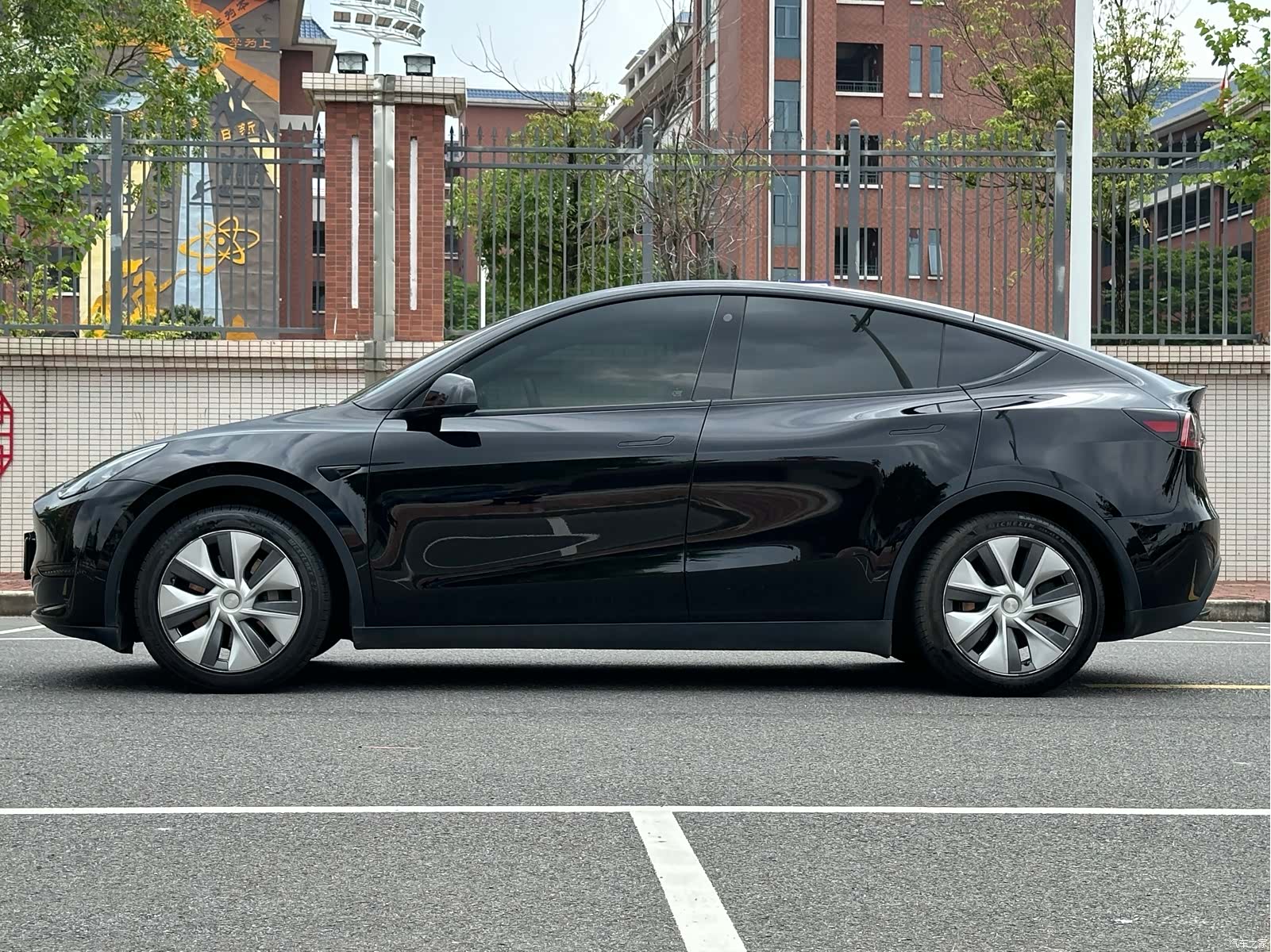 Tesla Model Y, 2022 11