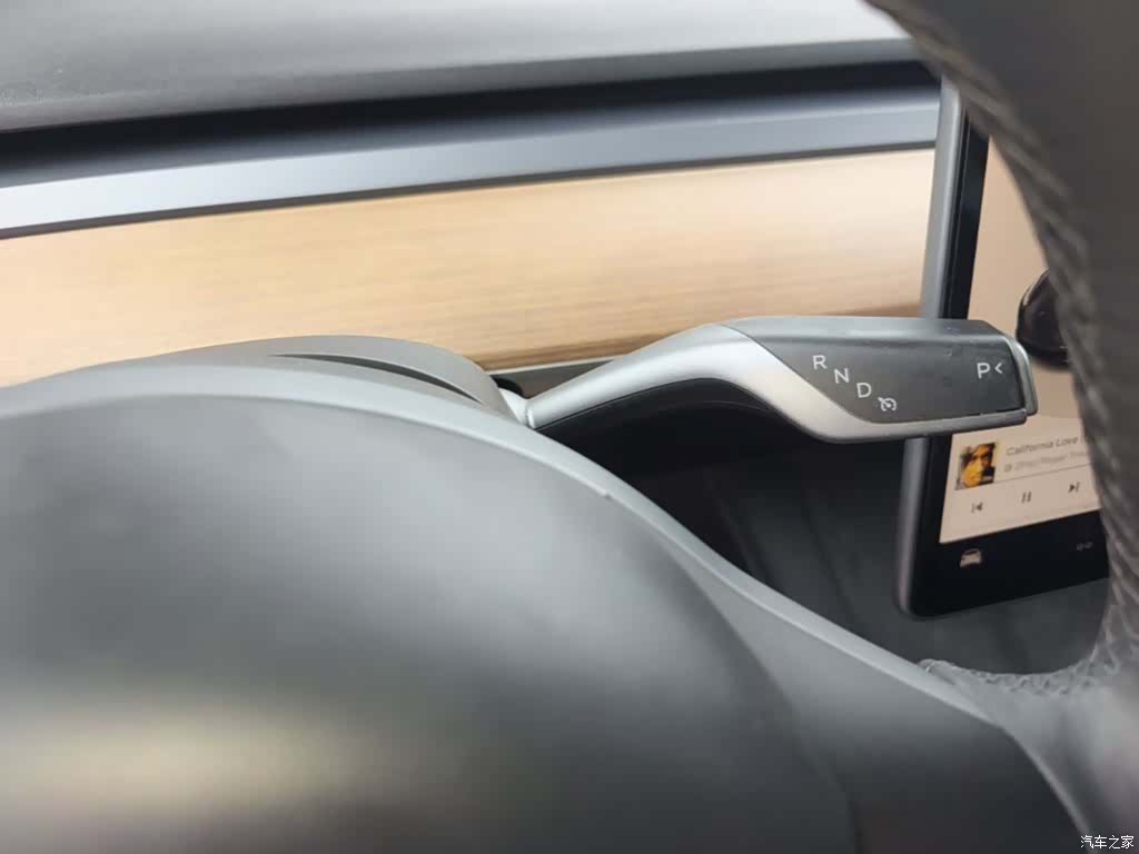 Tesla Model 3, 2022 14