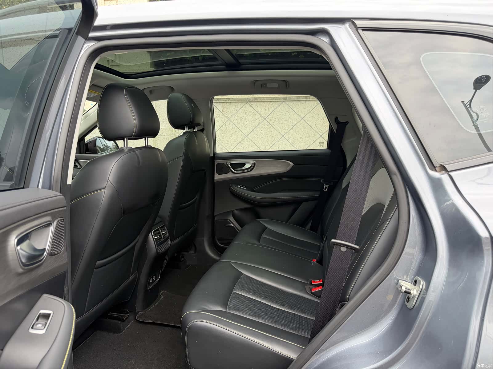 Roewe RX5, 2020 7