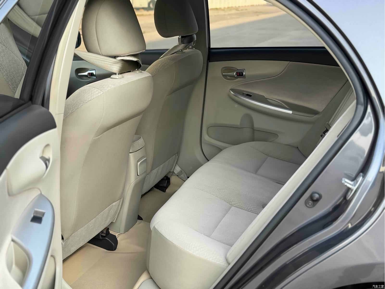 Toyota Corolla, 2012 все фото