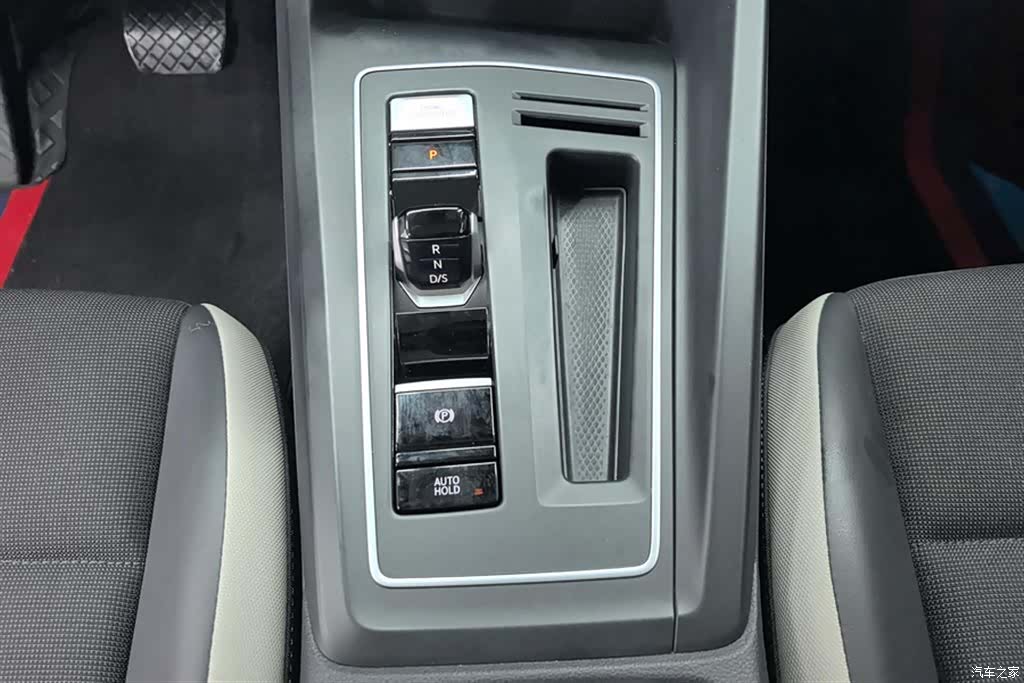 Volkswagen Golf, 2022 16