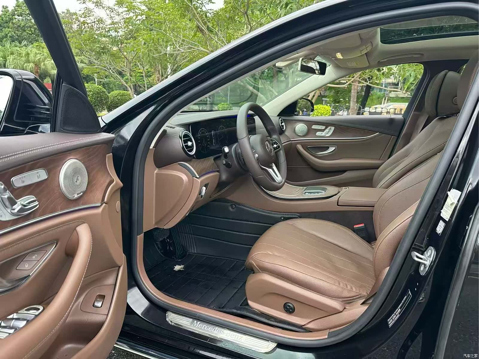 Mercedes-Benz E-Class, 2019 6