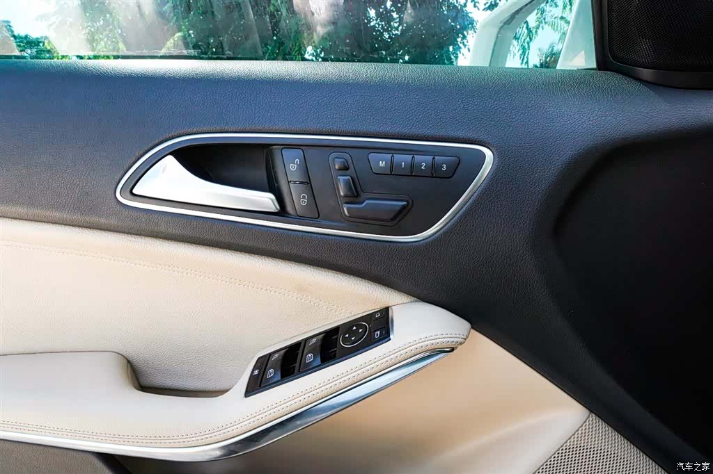 Mercedes-Benz GLA, 2016 14
