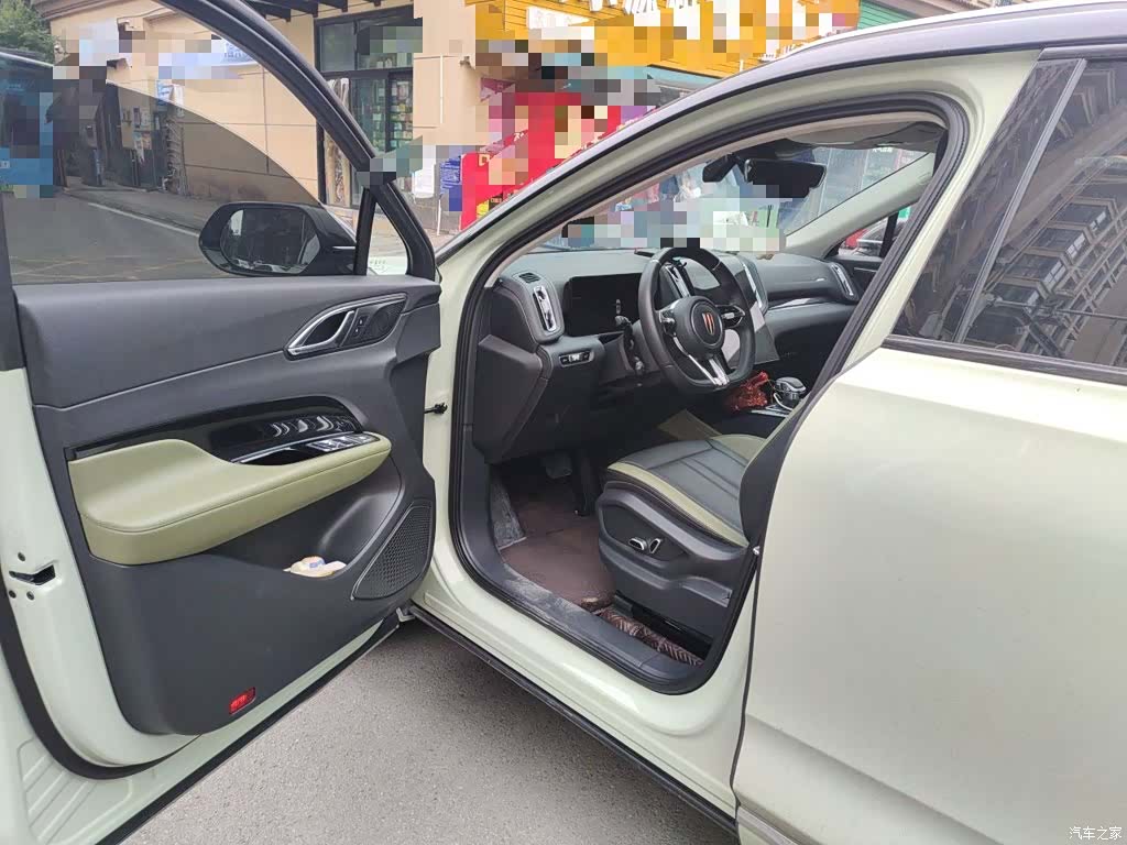 Hongqi HS3, 2023 14