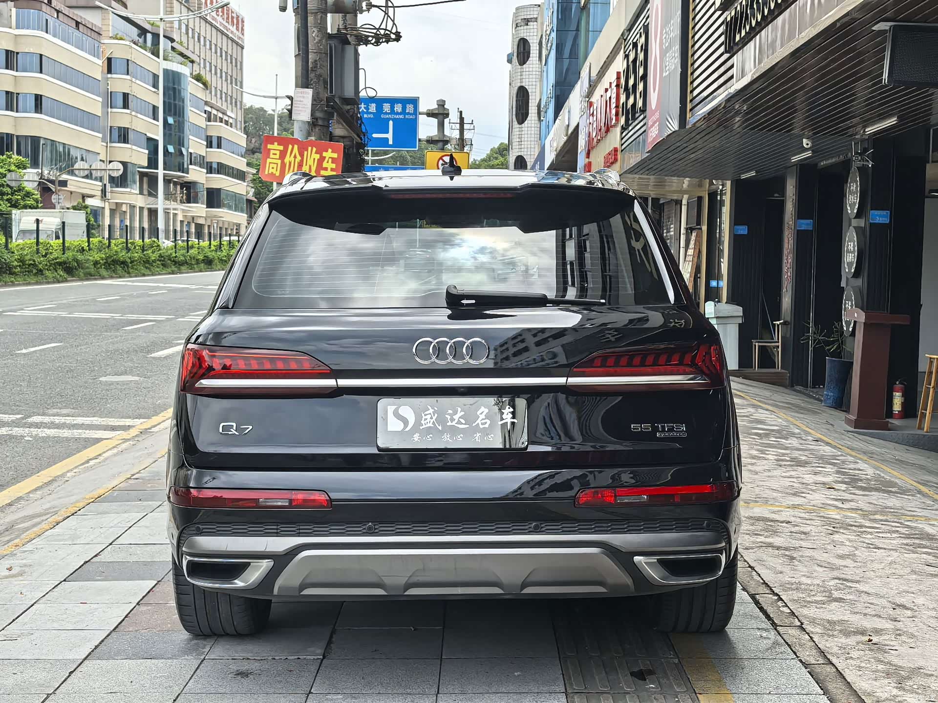 Audi Q7, 2020 все фото
