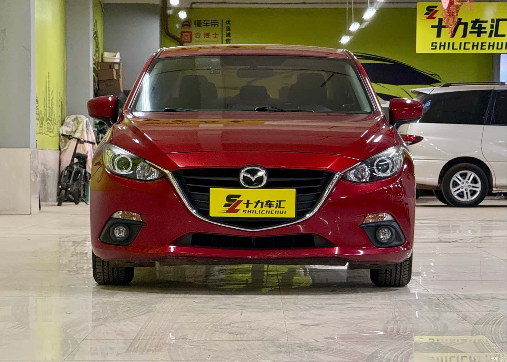 Mazda Mazda3, 2015 2
