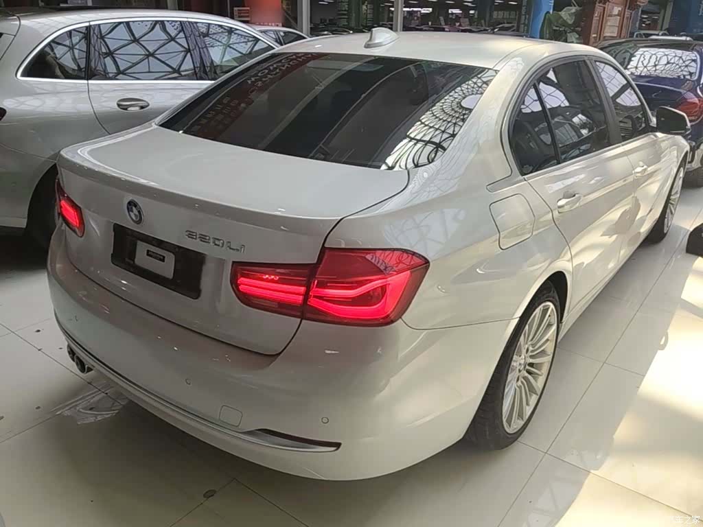 BMW 3 Series, 2018 7