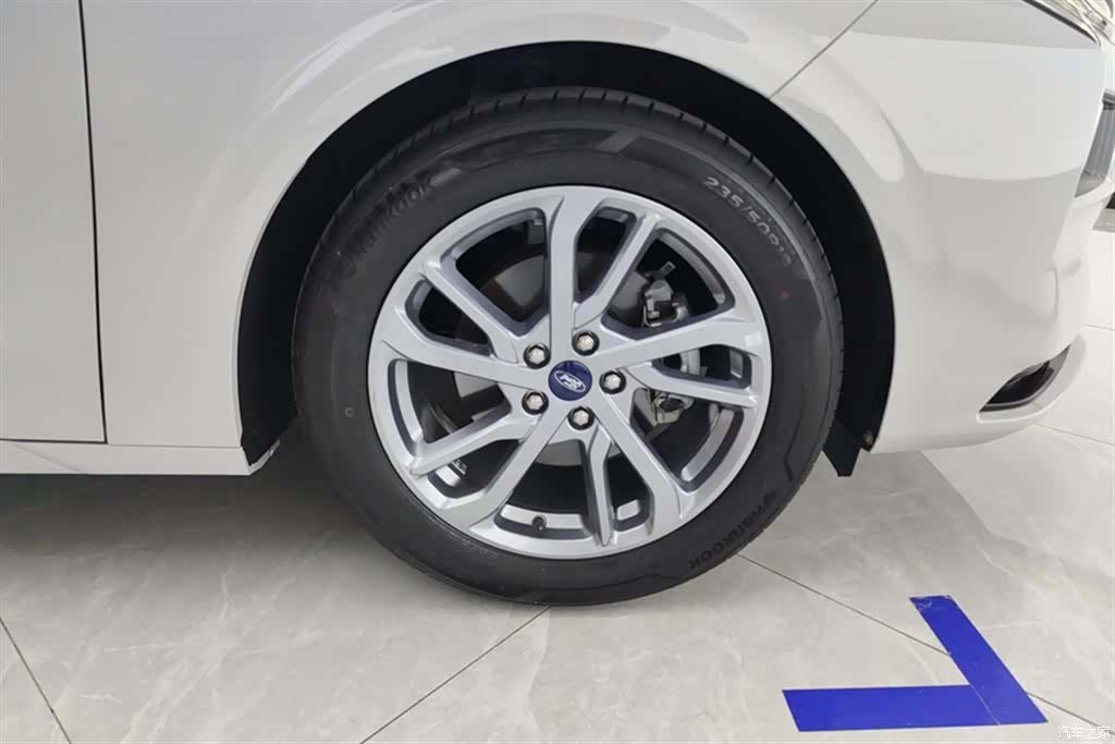 Ford Mondeo, 2023 6