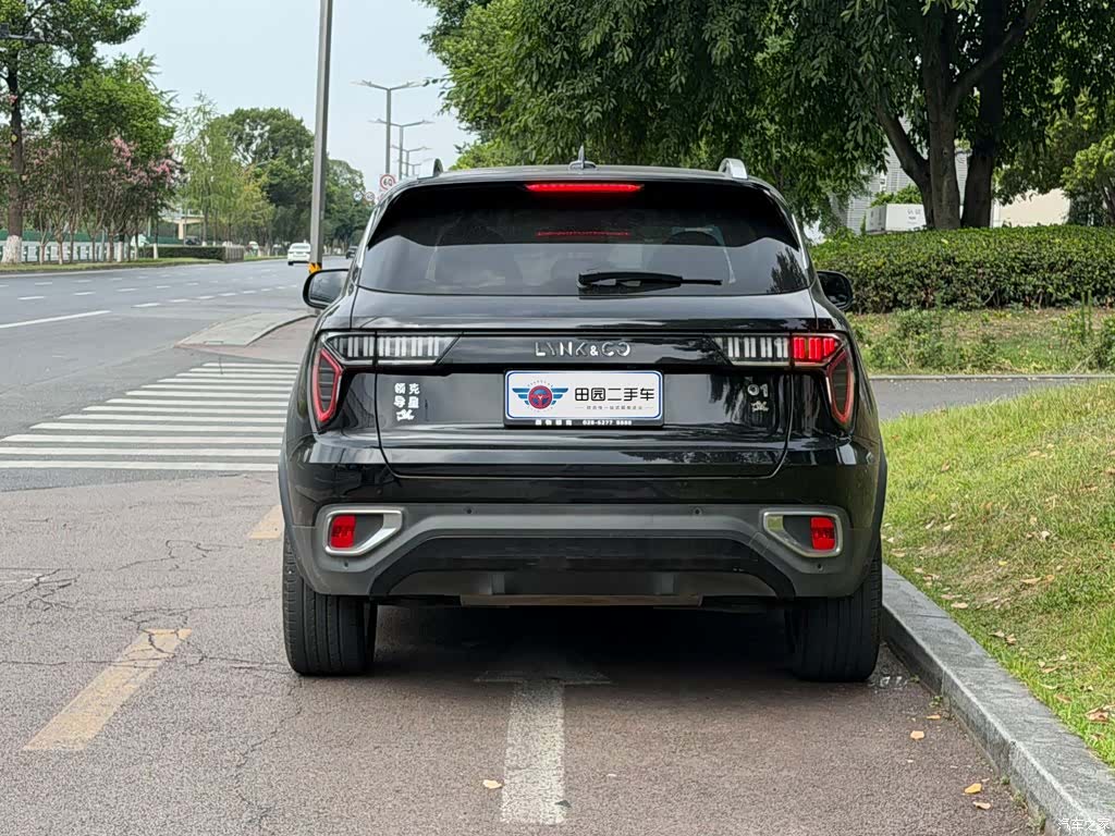Lynk & Co 01, 2019 все фото