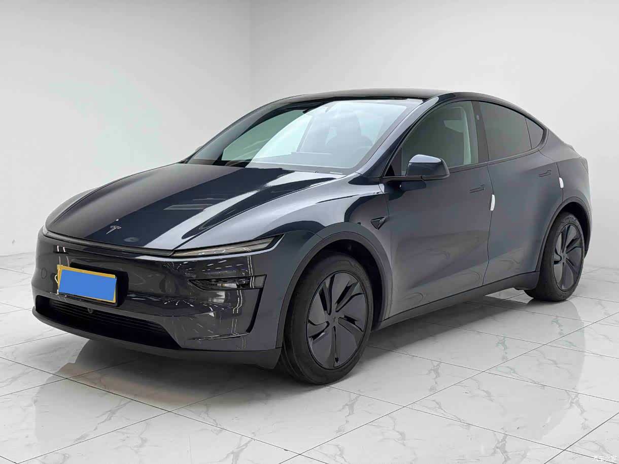 Tesla Model Y, 2025 1