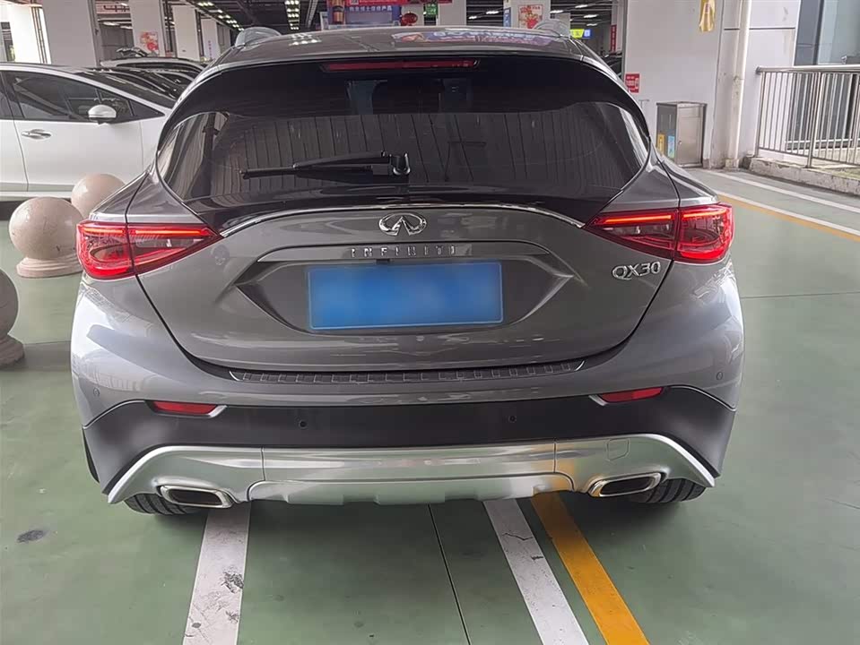 Infiniti QX30 Infiniti QX30