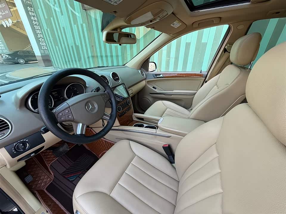 Mercedes-Benz M class