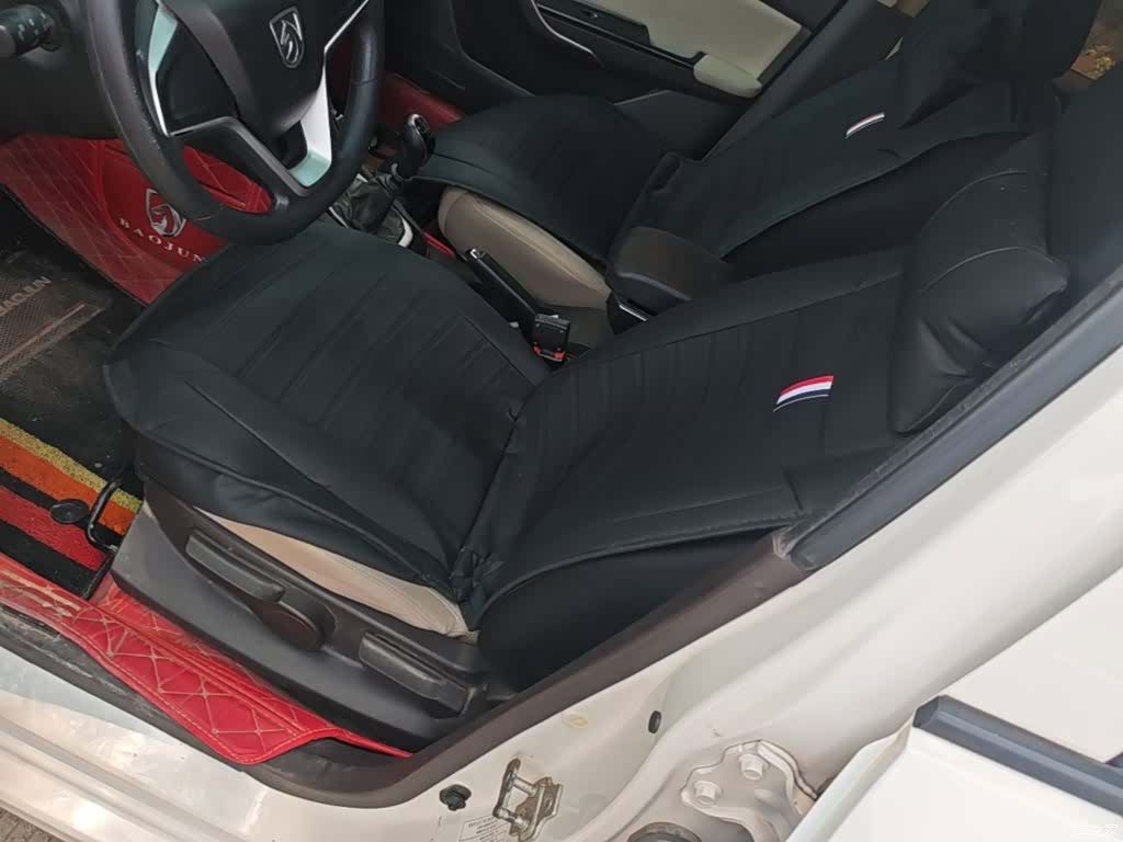 Wuling 310W, 2019 15
