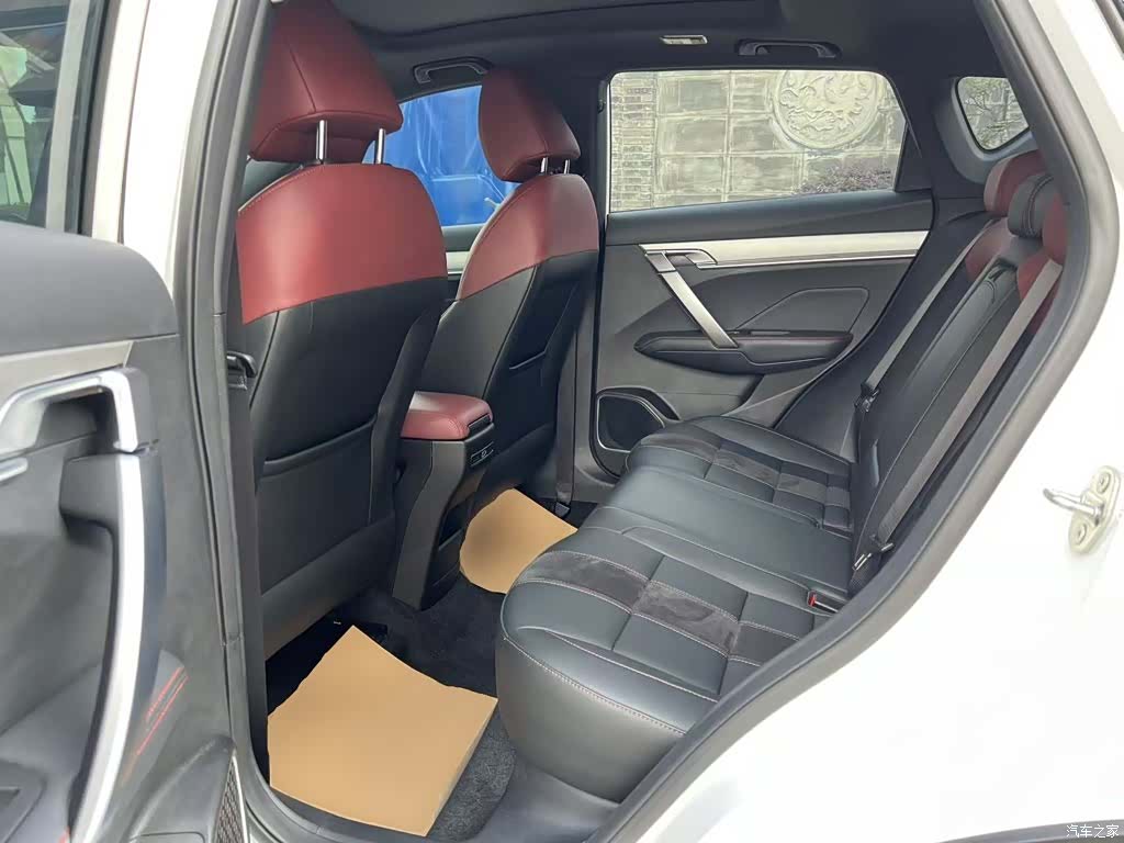 Geely Coolray, 2021 17