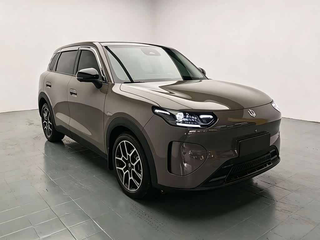 Leapmotor A10