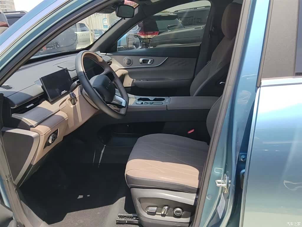 Chery Tiggo 8 Plus, 2024 15