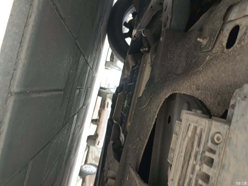 Ford Explorer, 2022 19
