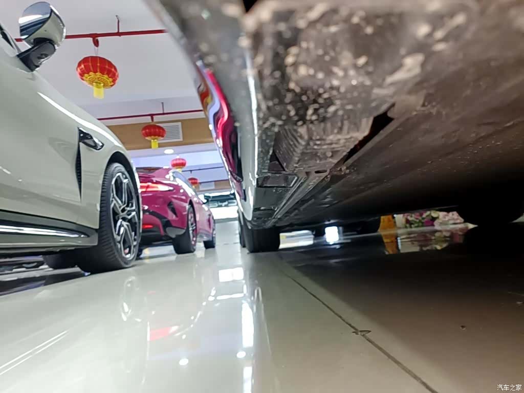 Xiaomi SU7, 2025 22
