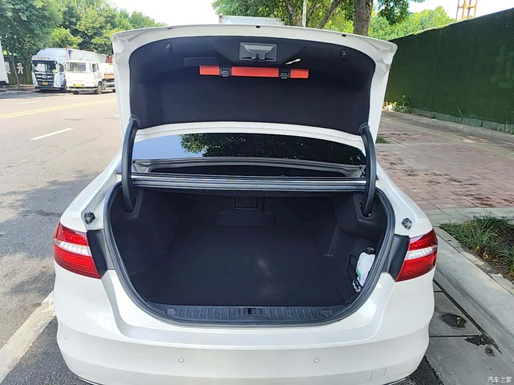 Ford Taurus, 2017 15