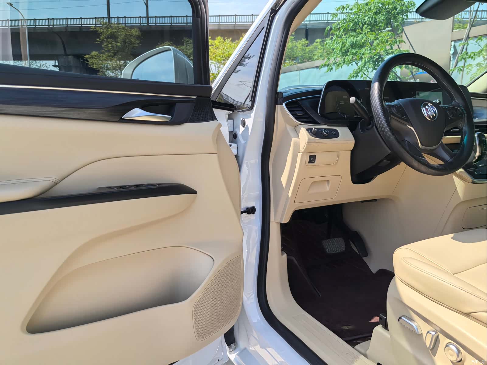 Buick GL8, 2023 15