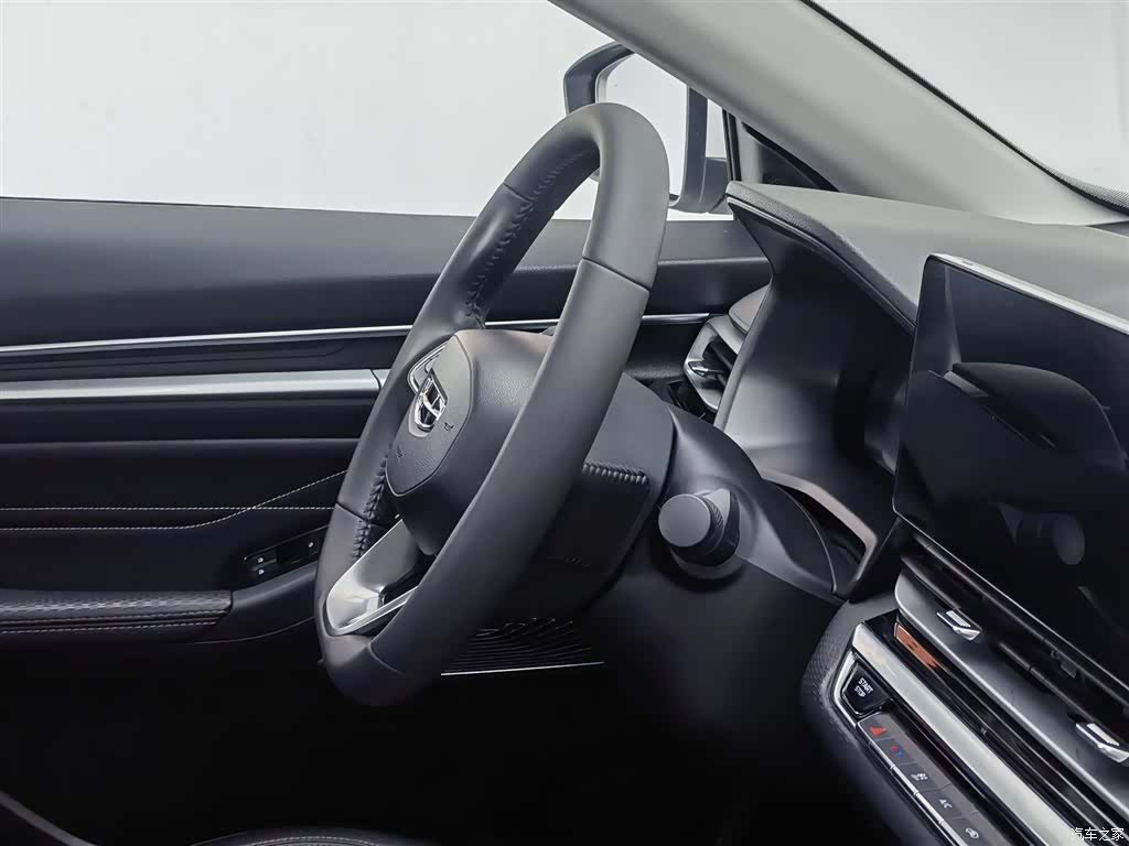 Geely Emgrand, 2022 22