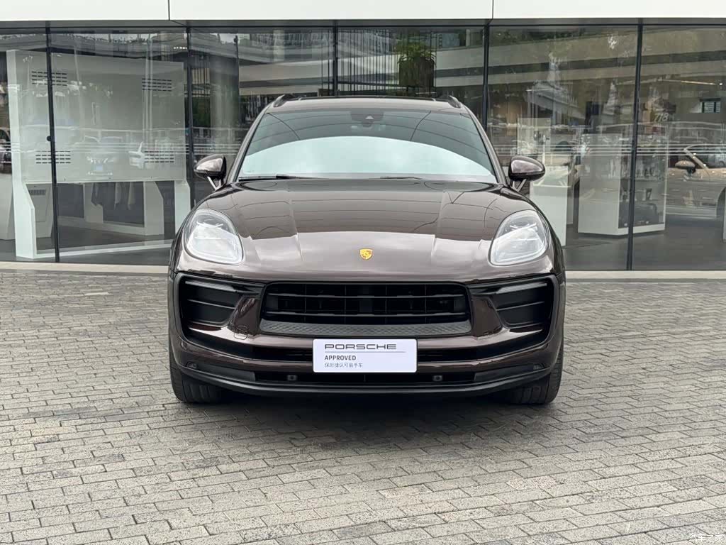 Porsche Macan, 2022 9